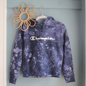 NWT Champion Tie-Dye Reverse Weave Hoodie